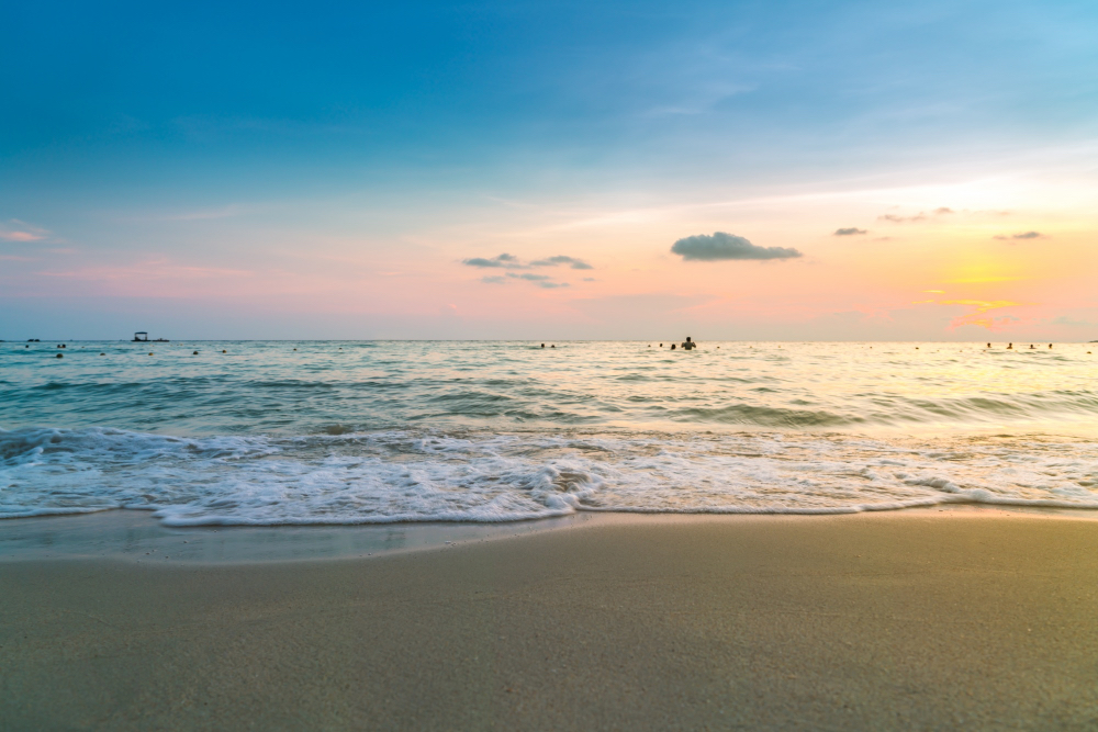 Sunset over the sea by janoon028 on Freepik